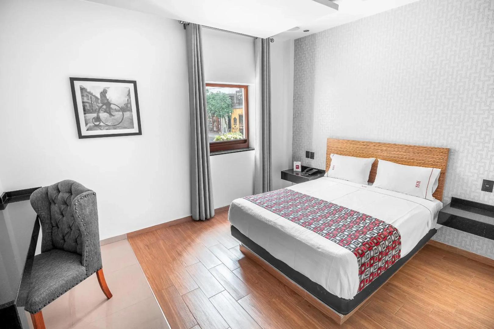 Six Hotel Guadalajara Expiatorio