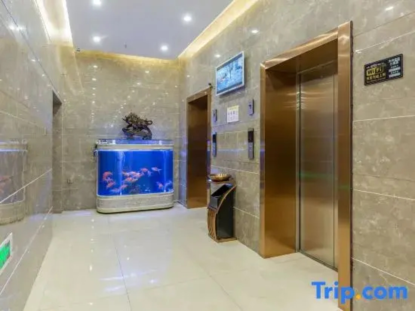 Yunshang Tianhe Hotel (Khorgos Guomen Scenic Spot)