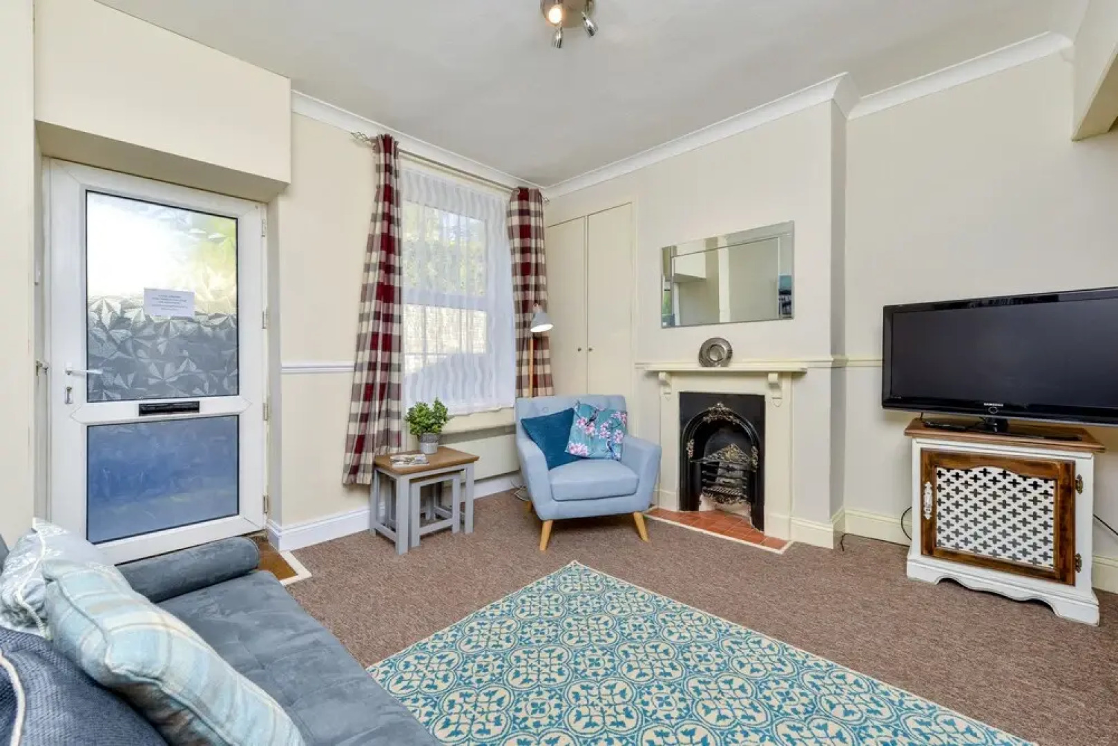 7 Scotgate by Vose Nights