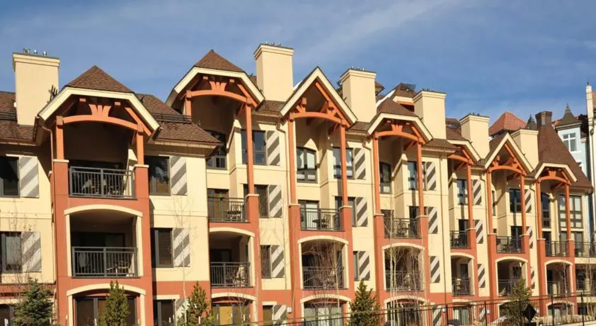 Lion Square North Tower Residences by Berkshire Hathaway HomeServices