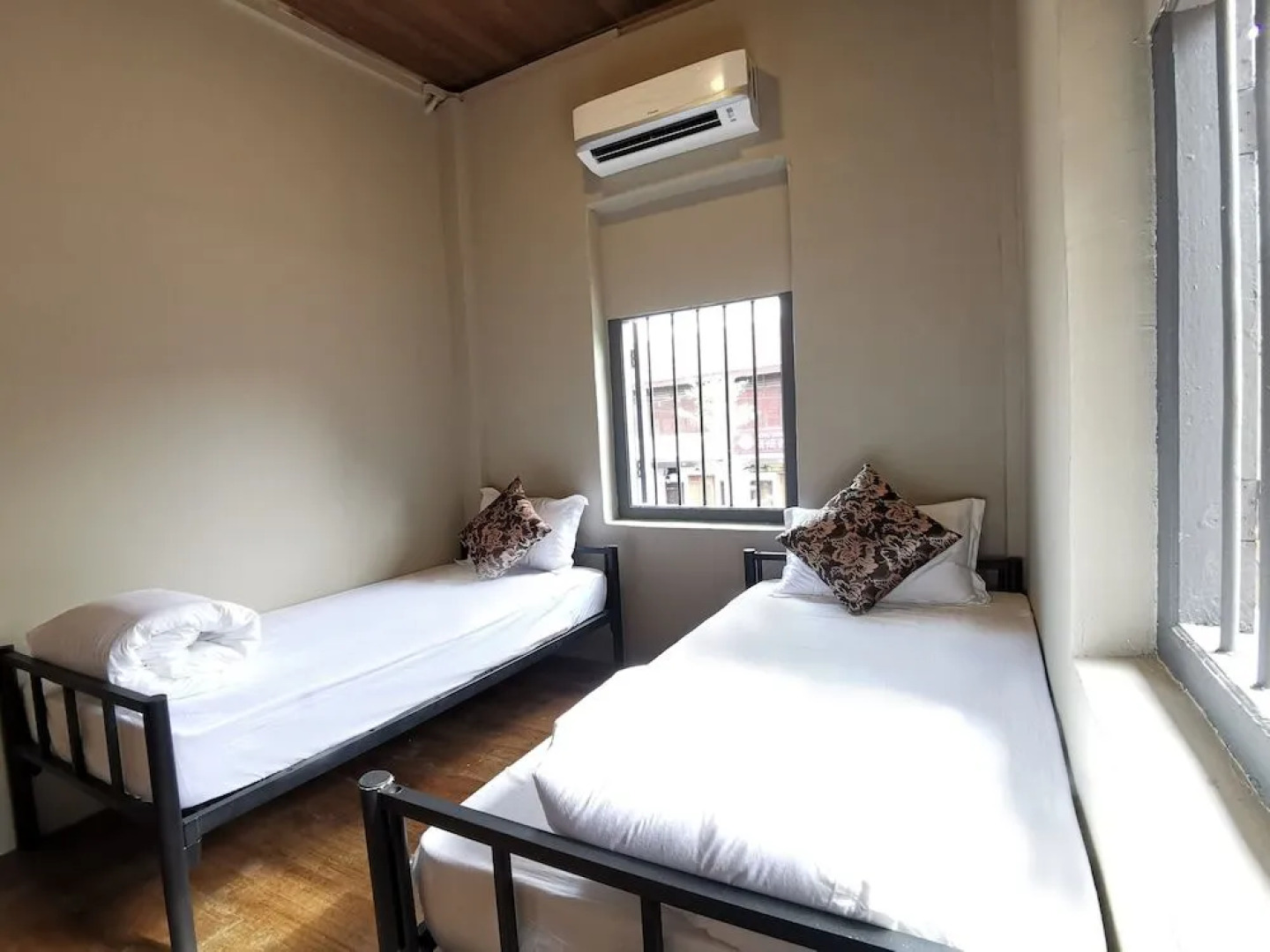 Capital O 90443 Aigoh Hotel