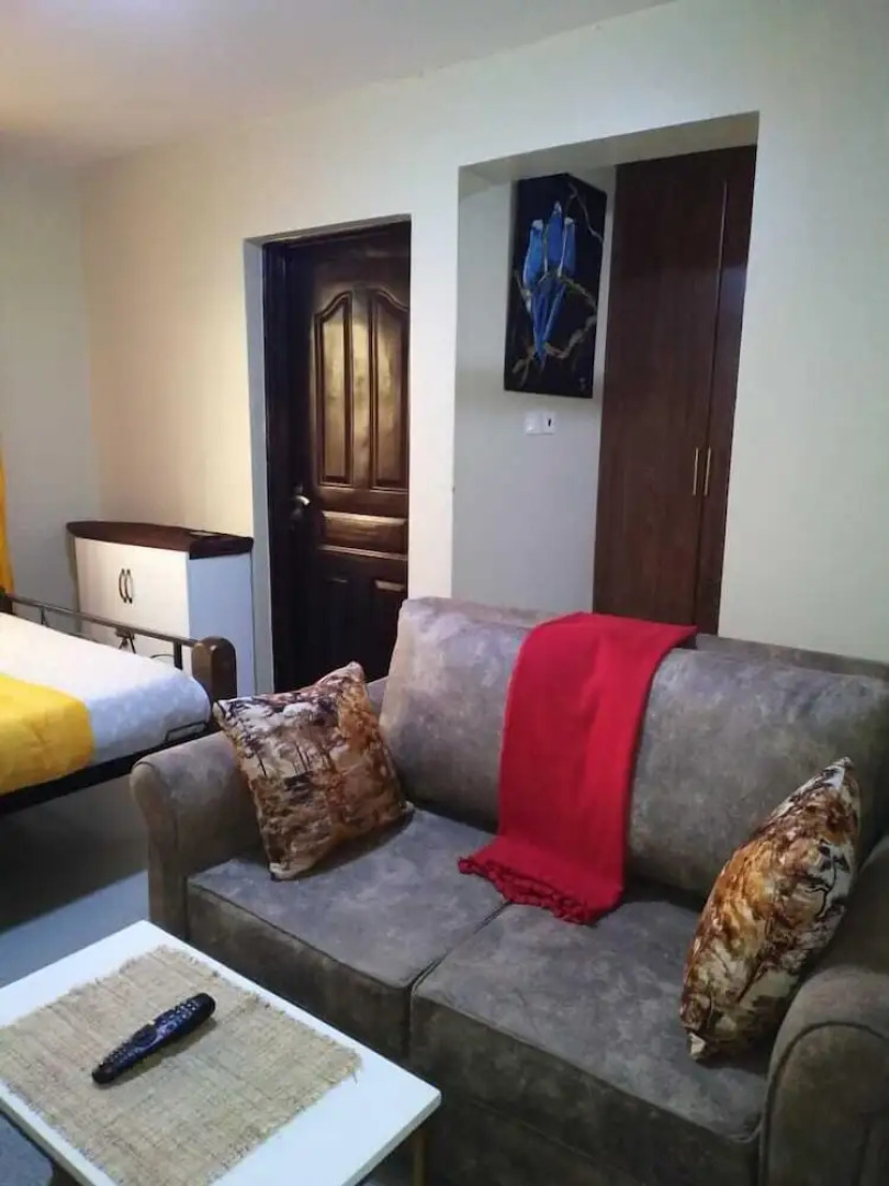 Lux Suites Olepolos Studio Apartments