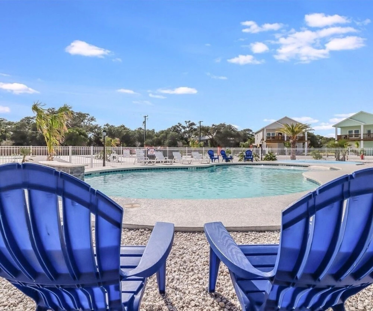 Sunshine And Flip Flops Sp114 4 Bedroom Home by RedAwning