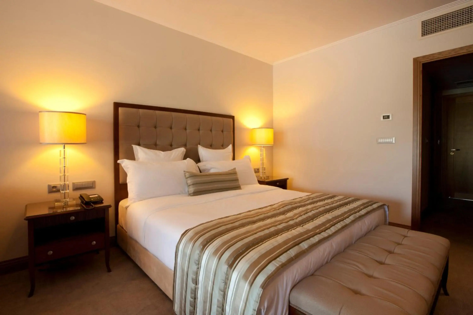 Hotel Du Lac Congress Center & Spa