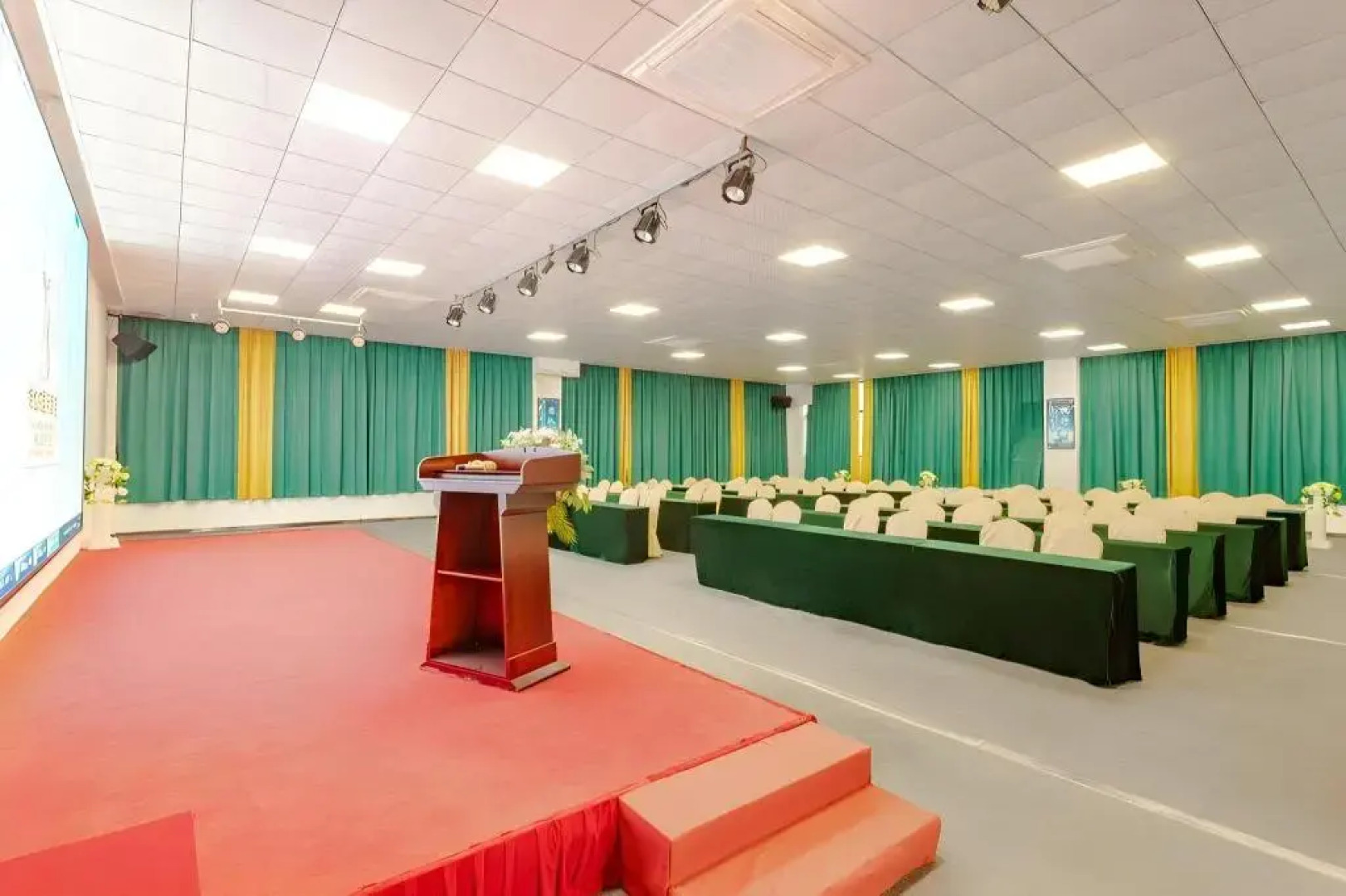 Vienna International Hotel Zhongshan Torch Center