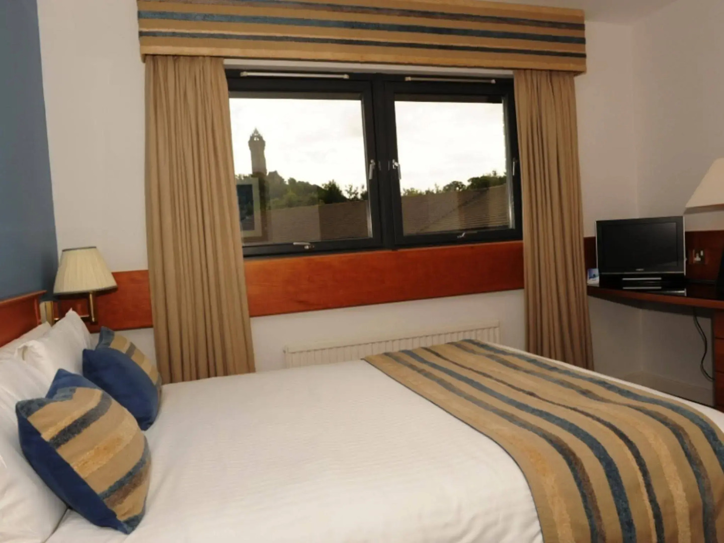 Stirling Court Hotel