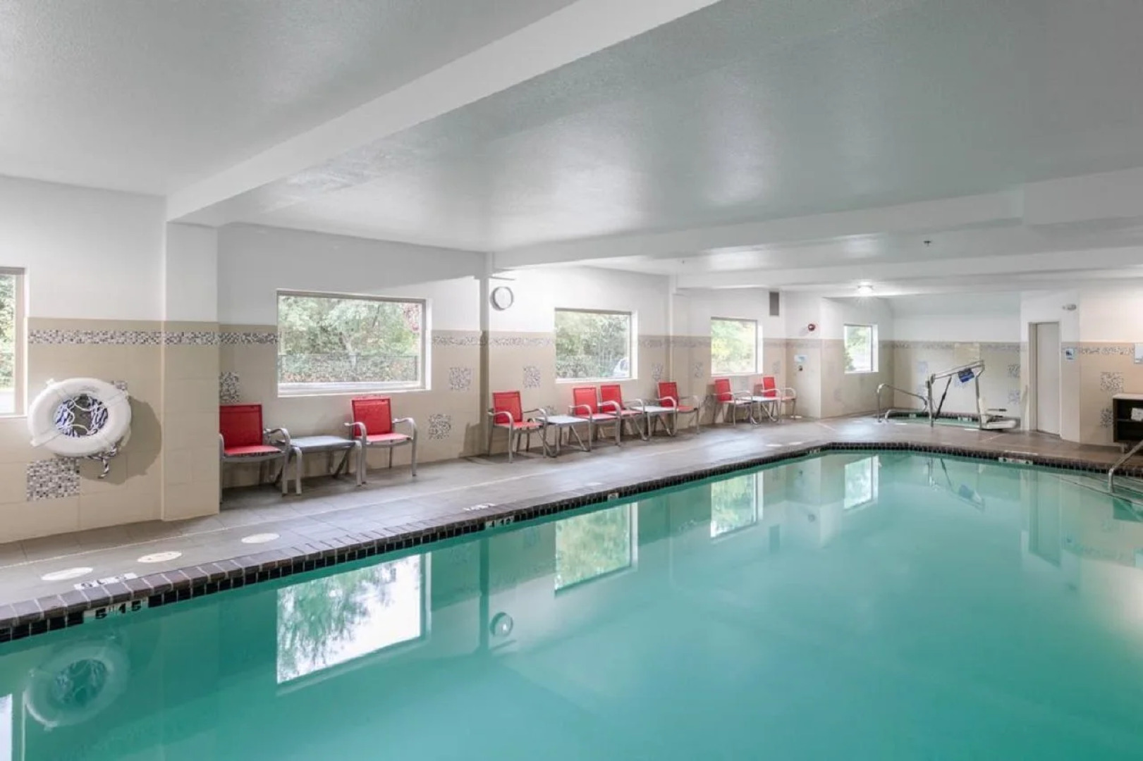 Holiday Inn Express & Suites Hood River by IHG