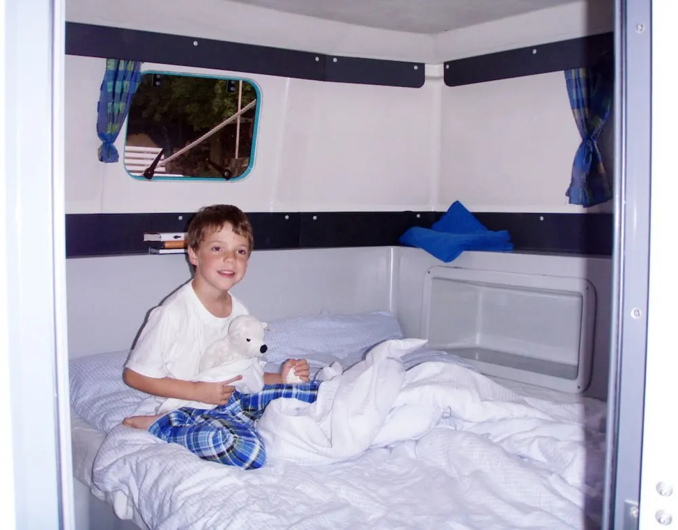 Boats & Yachts at Zehdenick Harbor by Kuhnle‑Tours