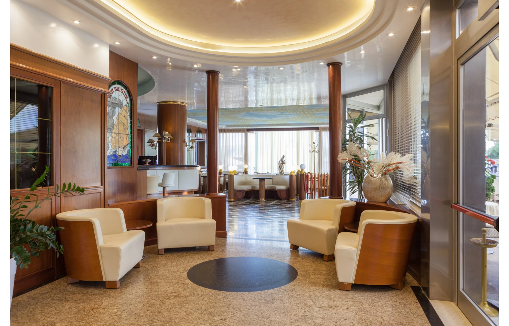 Hotel Bristol