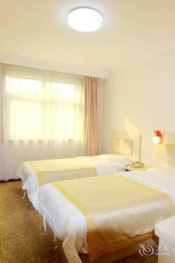 Zhuhui Business Hotel - Qingdao