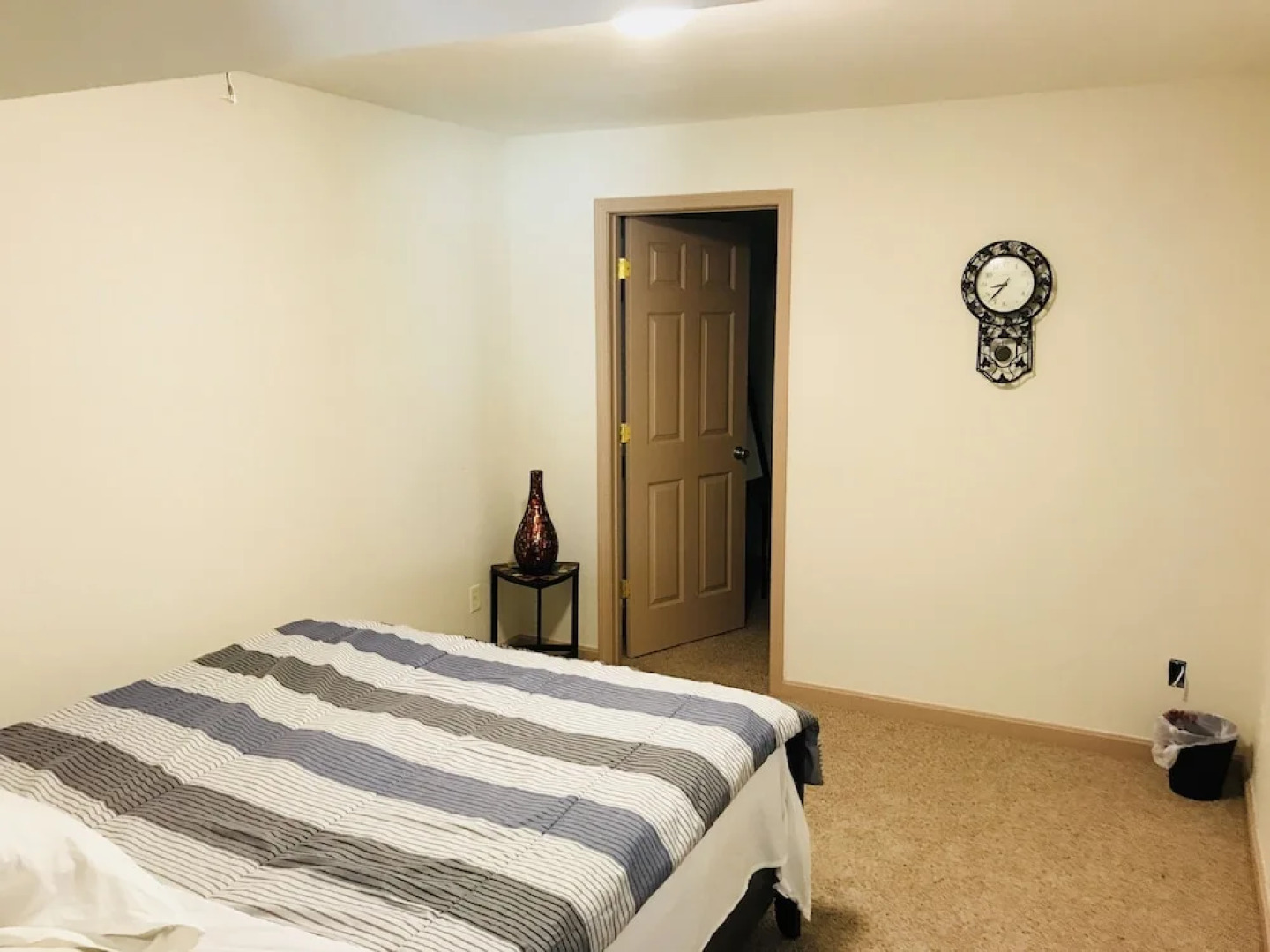 New Albany 3 BR Walkout Apartment