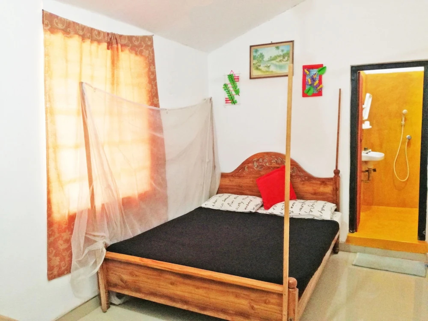 20 House Arugam