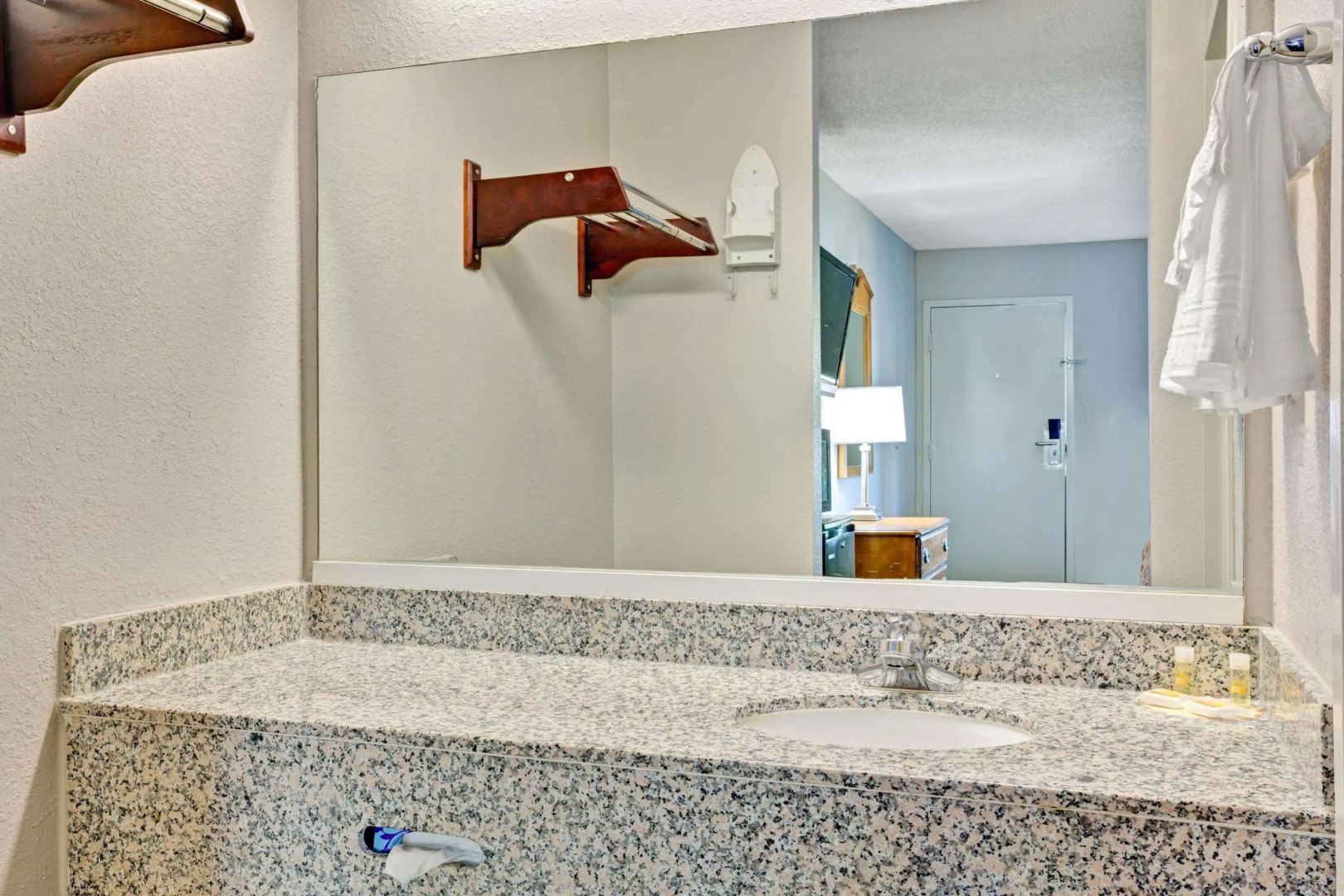 Days Inn by Wyndham Hernando