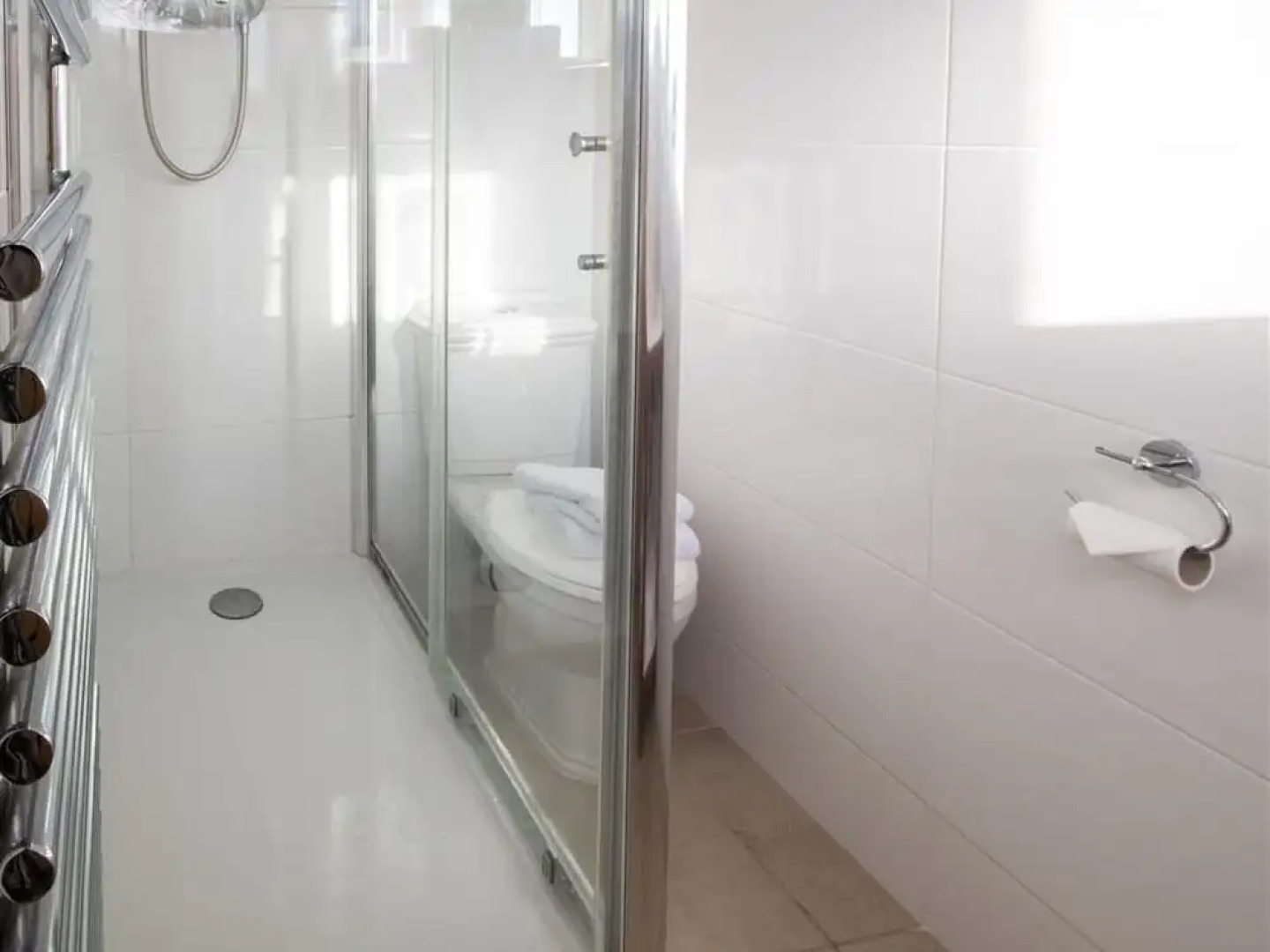 Three Horseshoes Inn