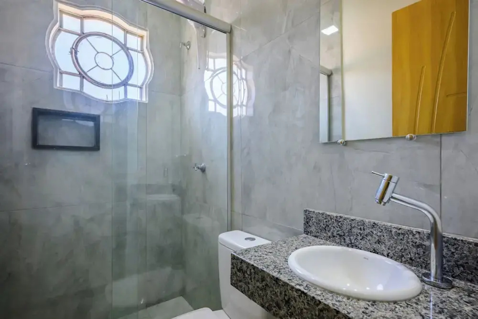 OYO Hotel Brisa Tropical, Brasília