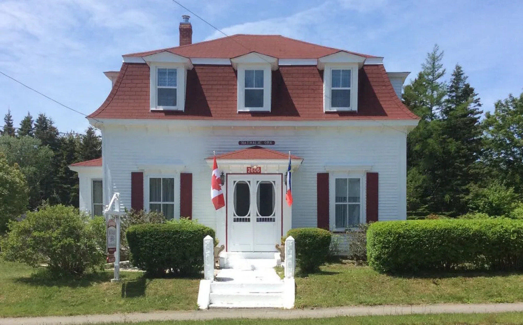 Auberge Nathalie Ora Guesthouse