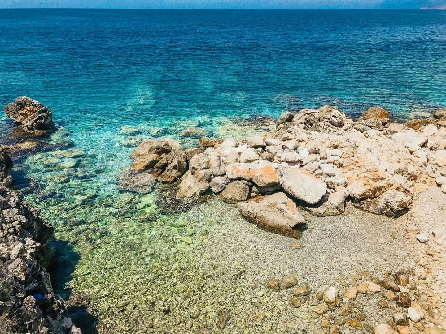 Open Sea Luxury Apartments