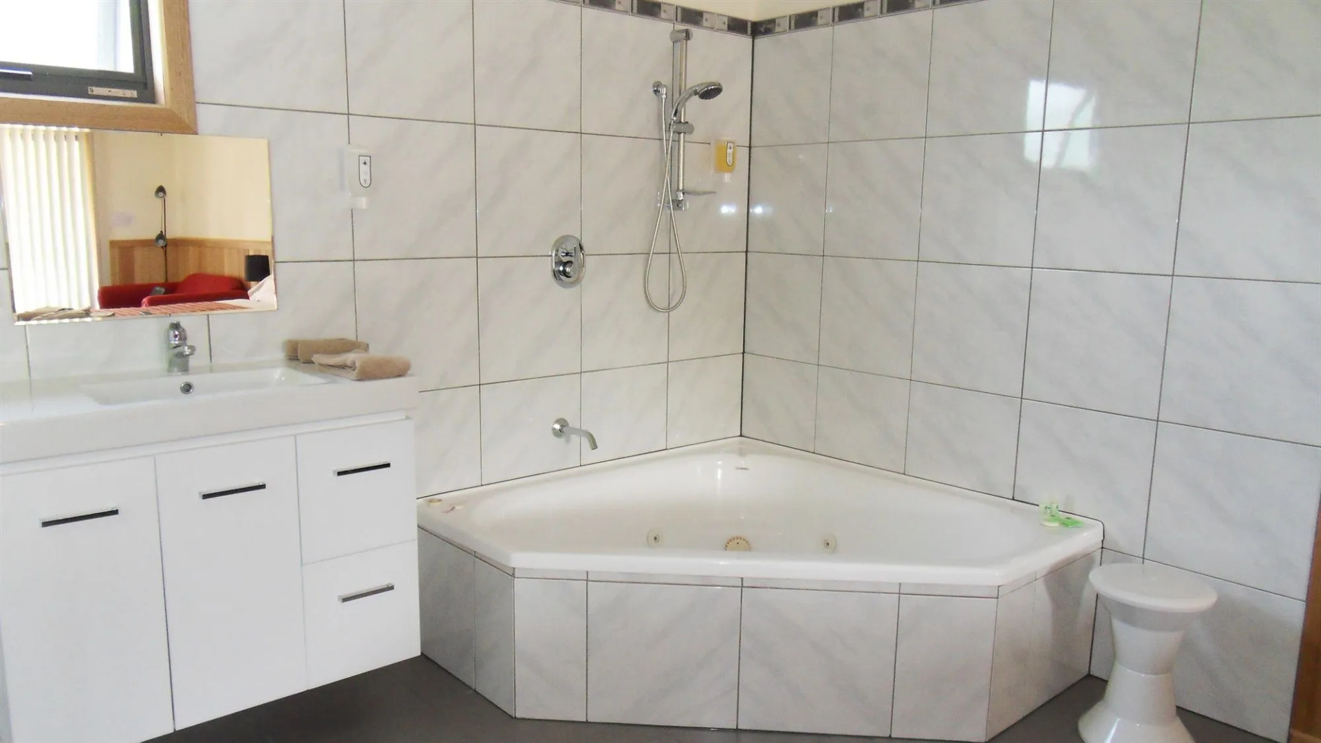 Driftwood Strahan Villas Hotel