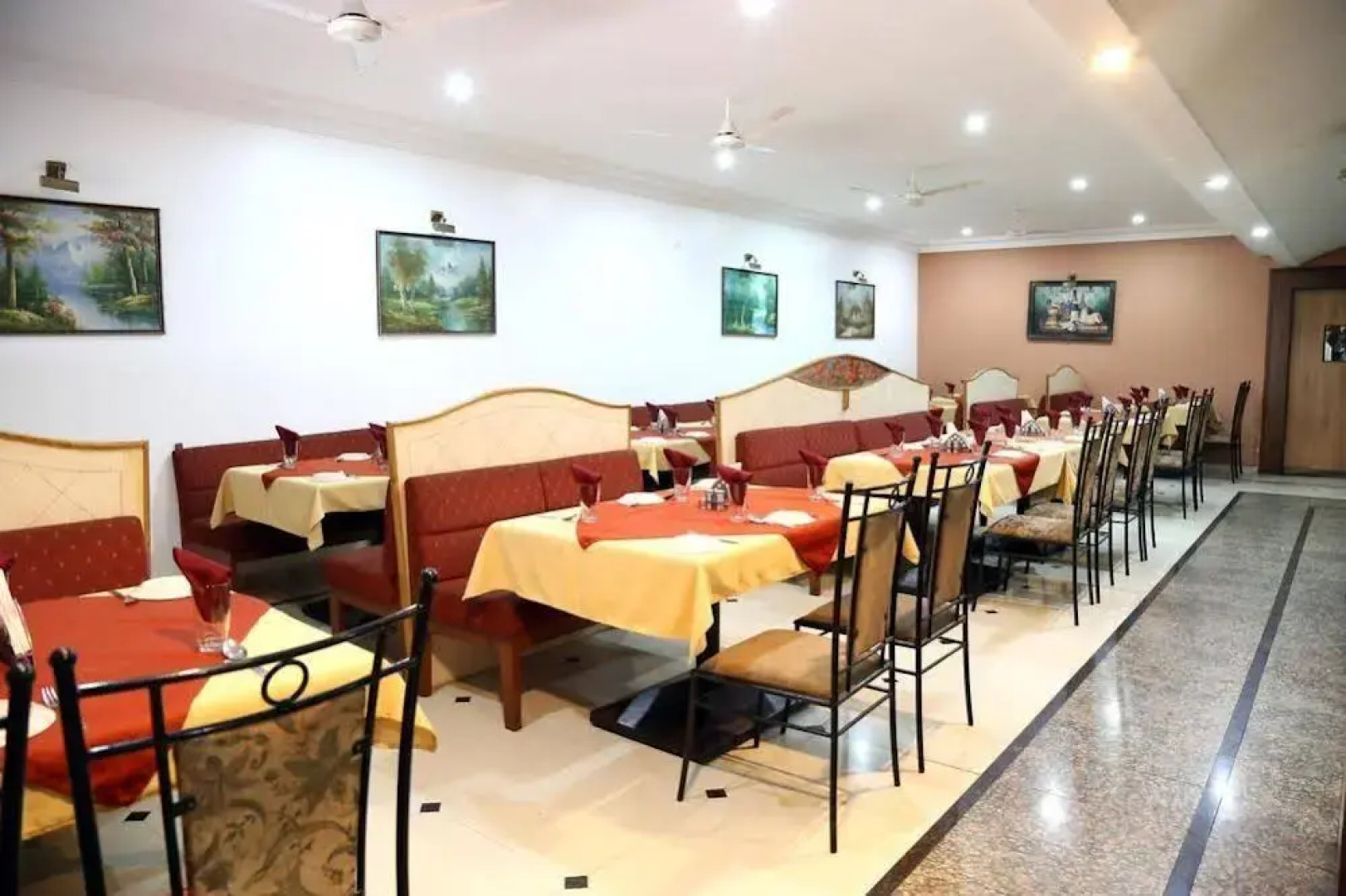 OYO Rooms Tarabai Park Kolhapur