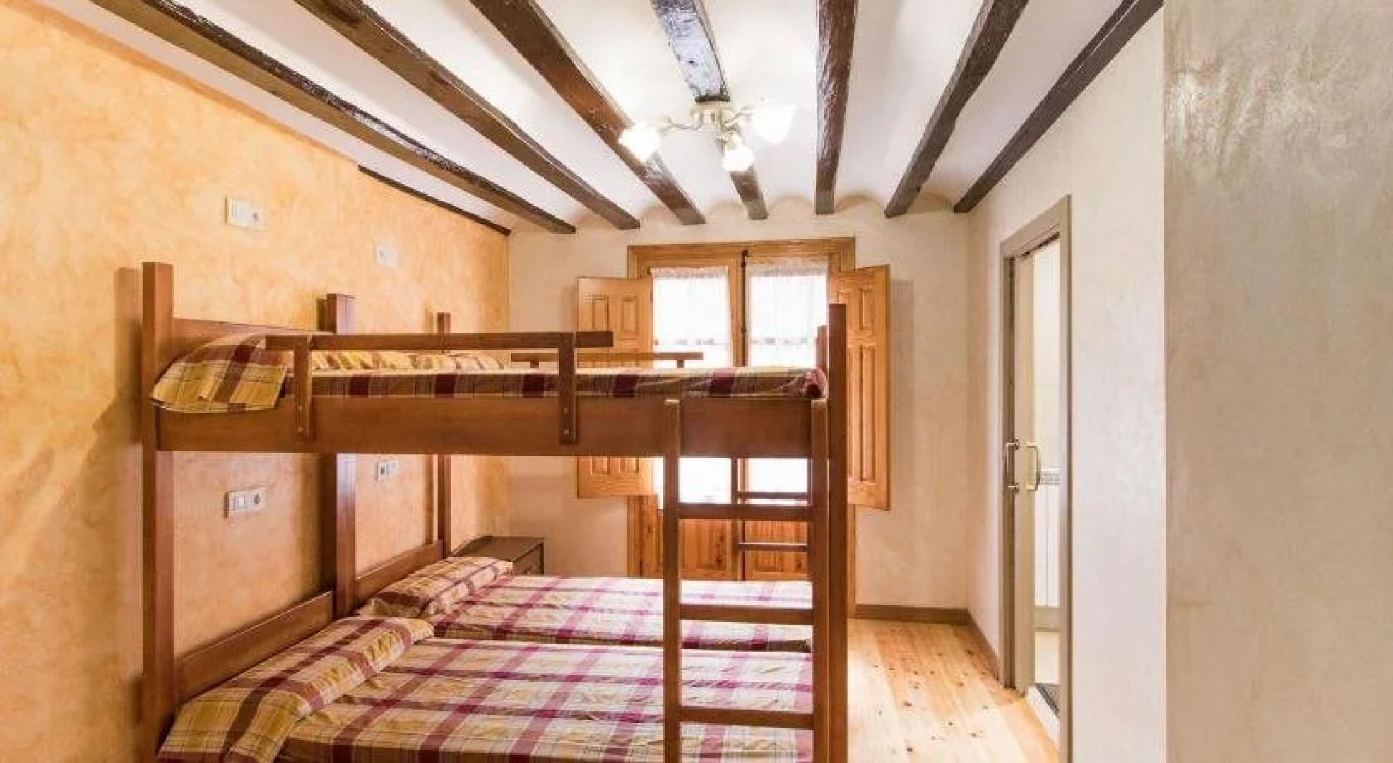 Albergue De Peregrinos Cuatro Cantones