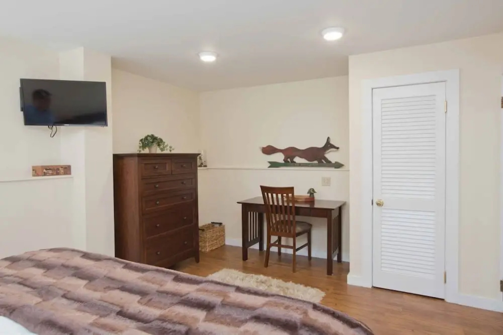 1BR Topnotch Condo