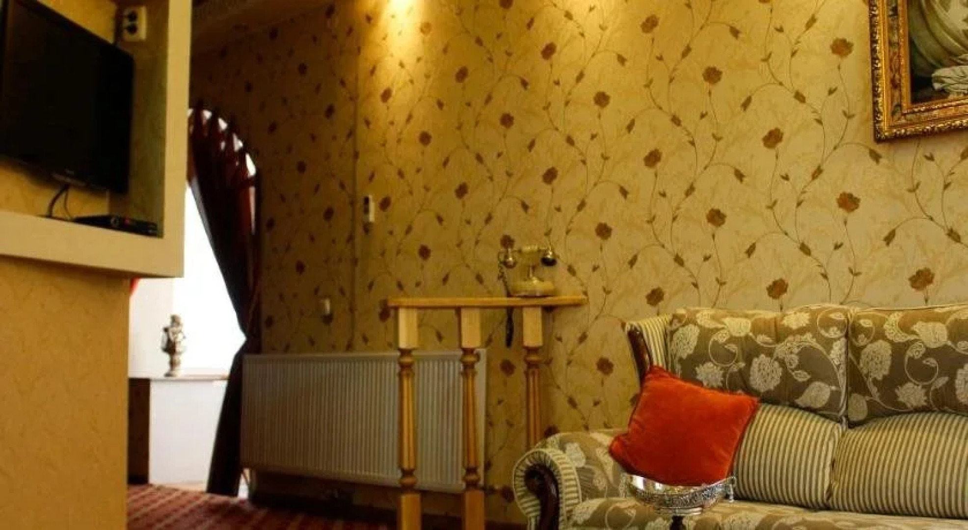 Райское Яблоко