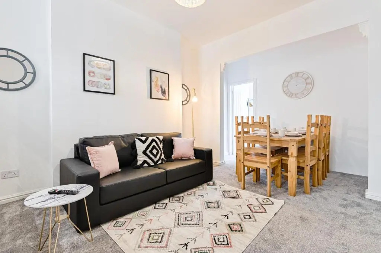 Hilltop House - TV in Every Bedroom!