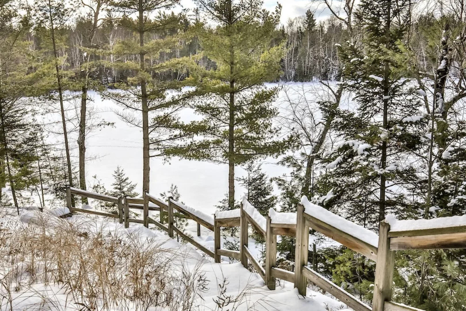 WhiteWoods Cove - 4 Br Home