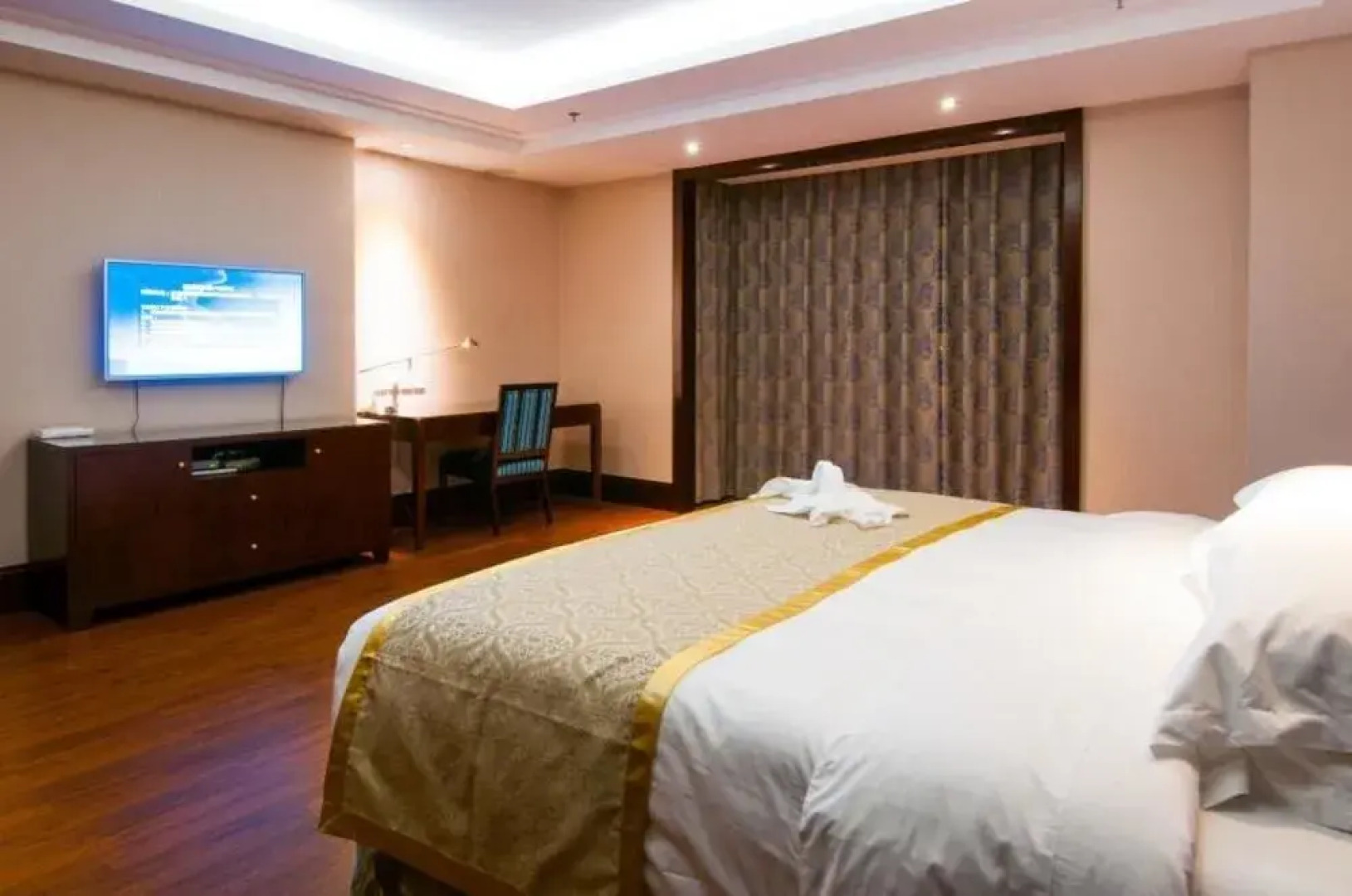 St. Treasure Luxury Qinghai China