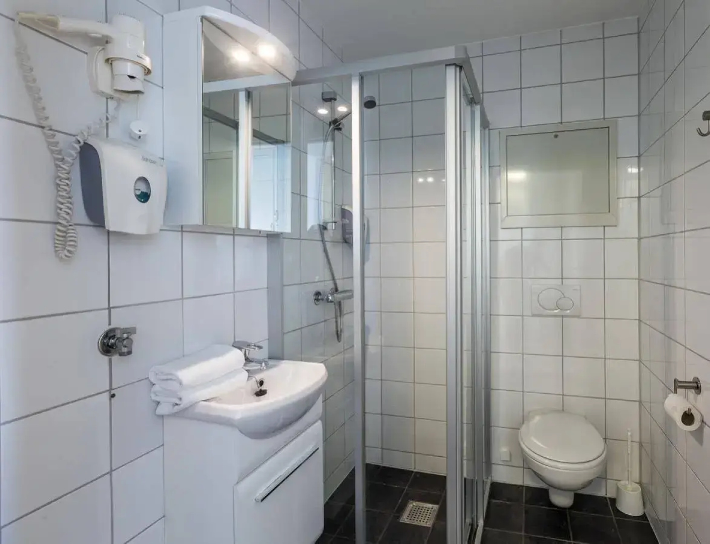 Enter City Apartment Hotel
