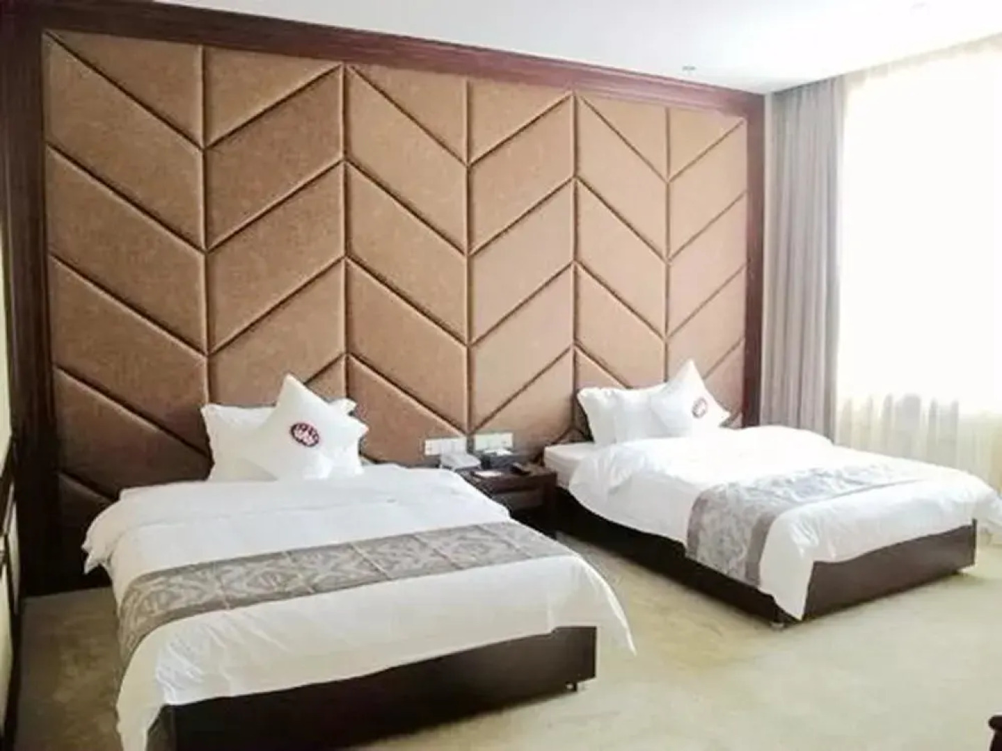 Artland Peninsula Hotel