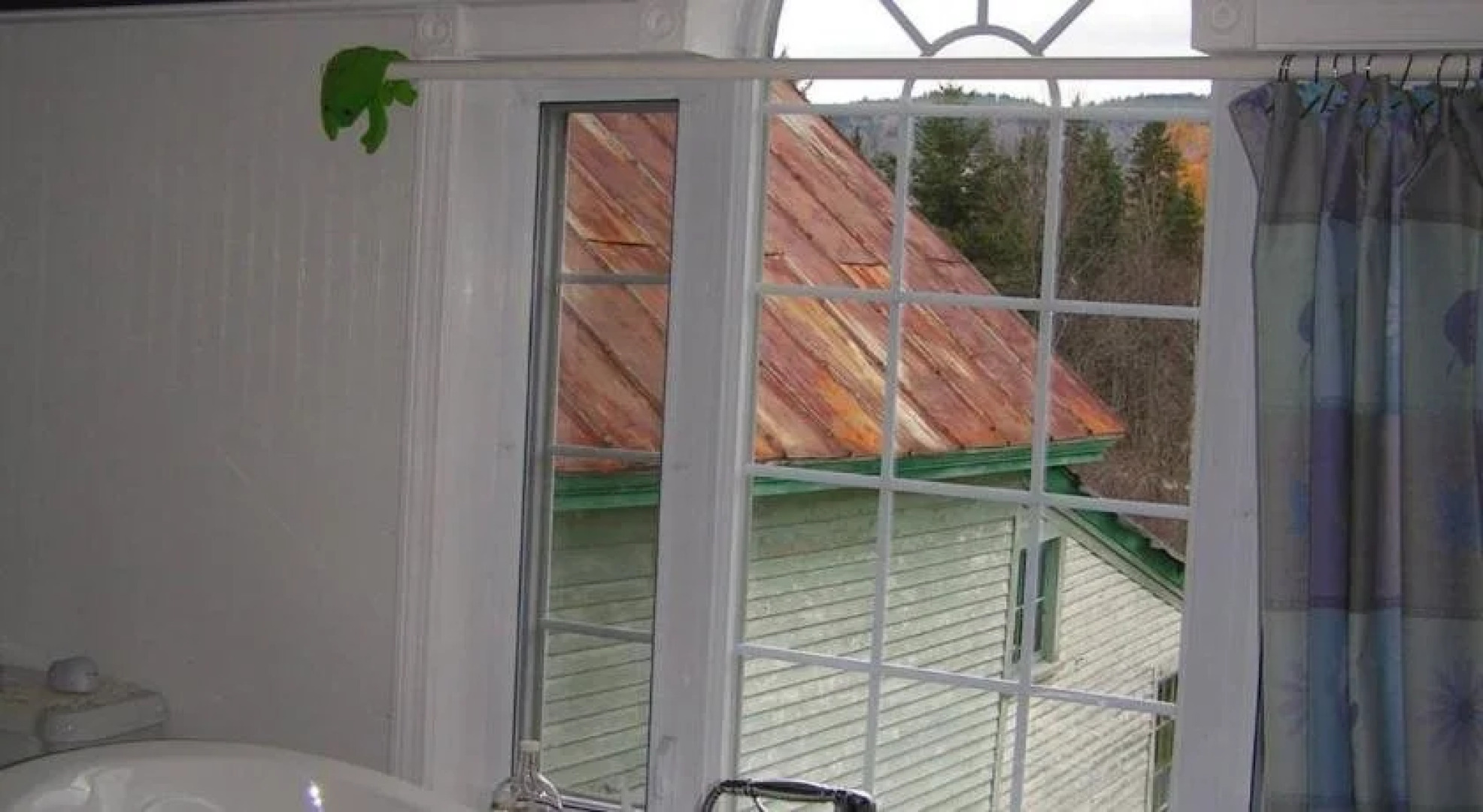 Spillover Motel and Inn