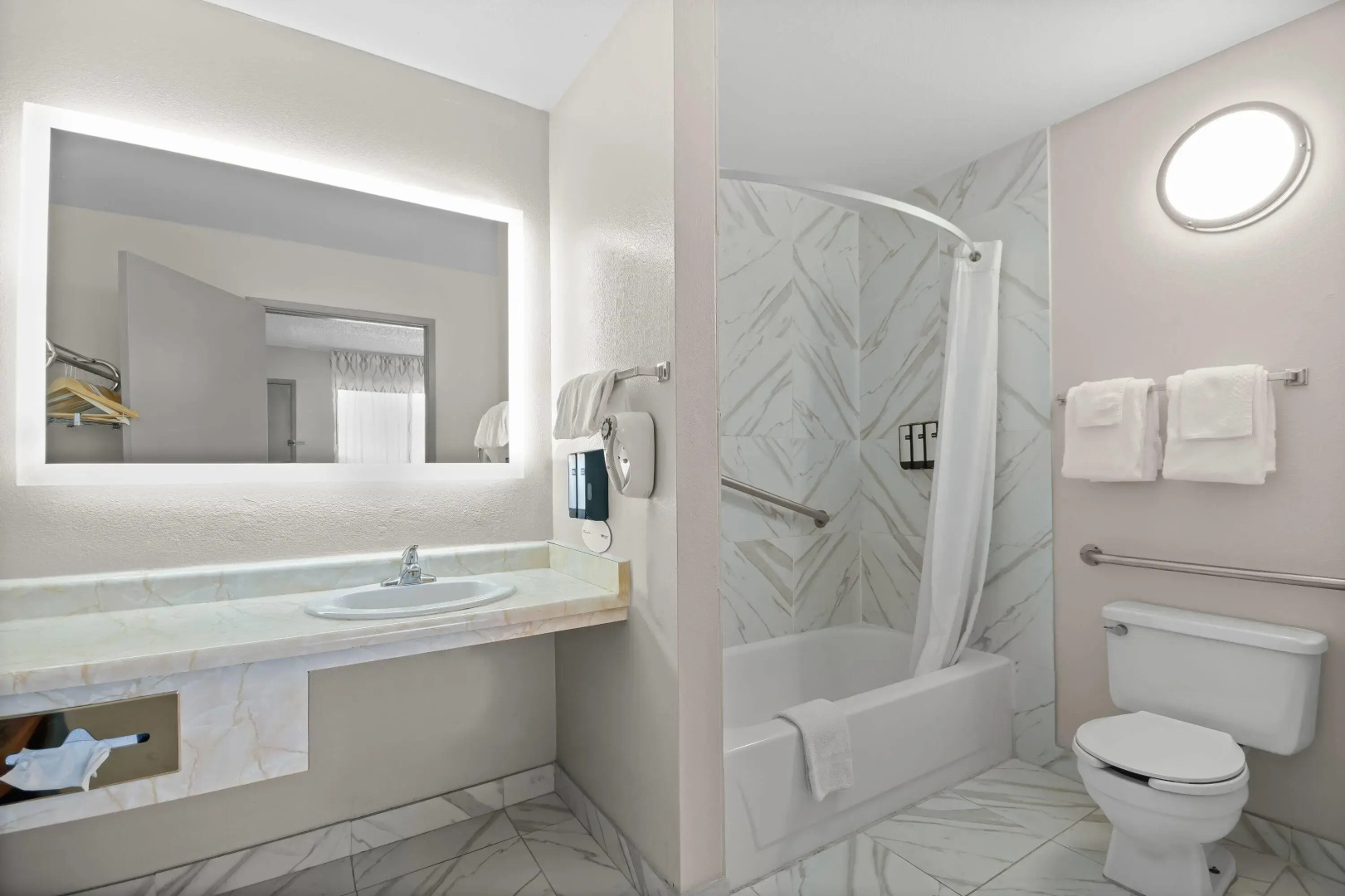 Days Inn by Wyndham Lost Hills