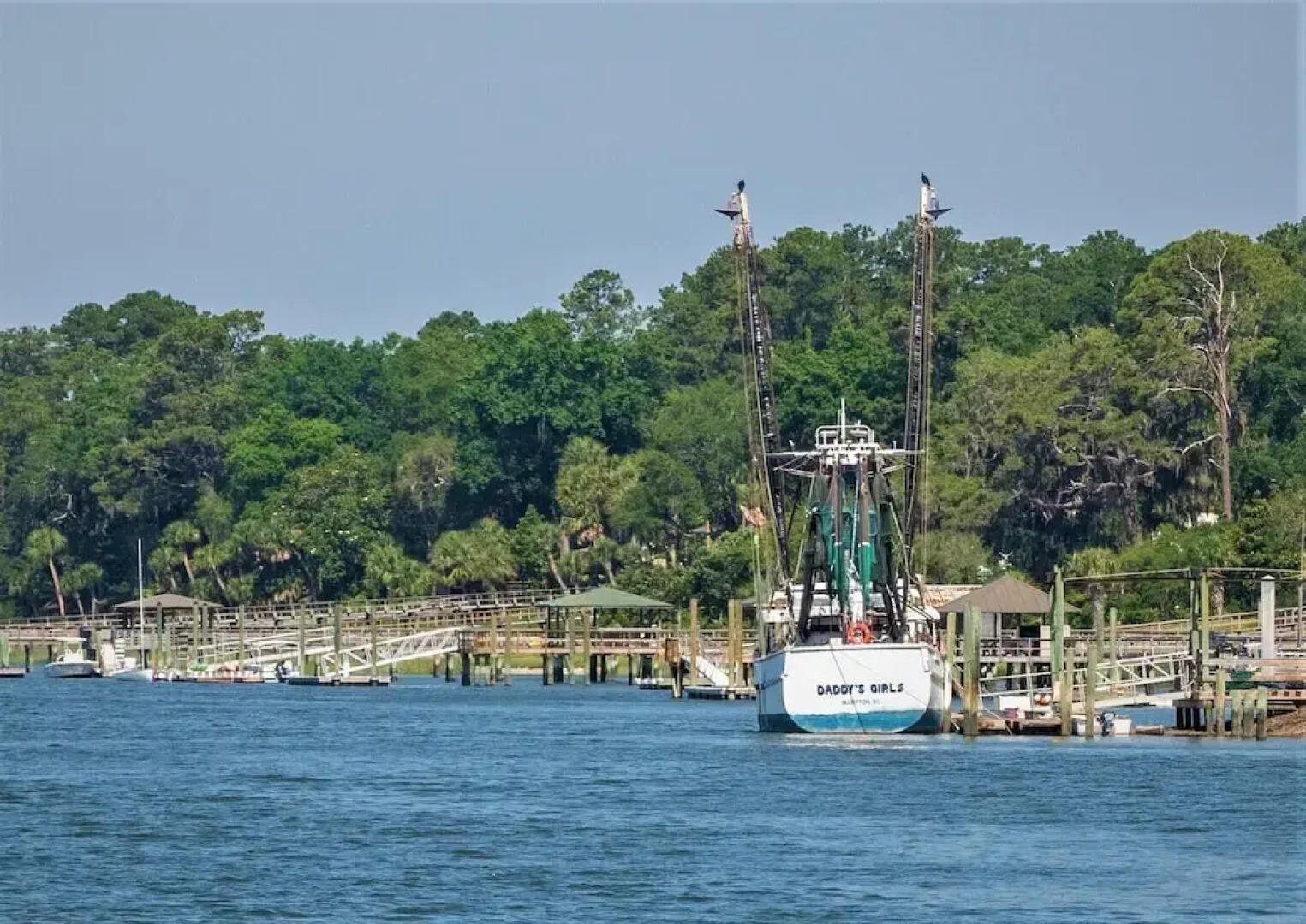 Pearl of the Promenade - Old Town Bluffton, SC 2 Bed Townhome in Prime Location