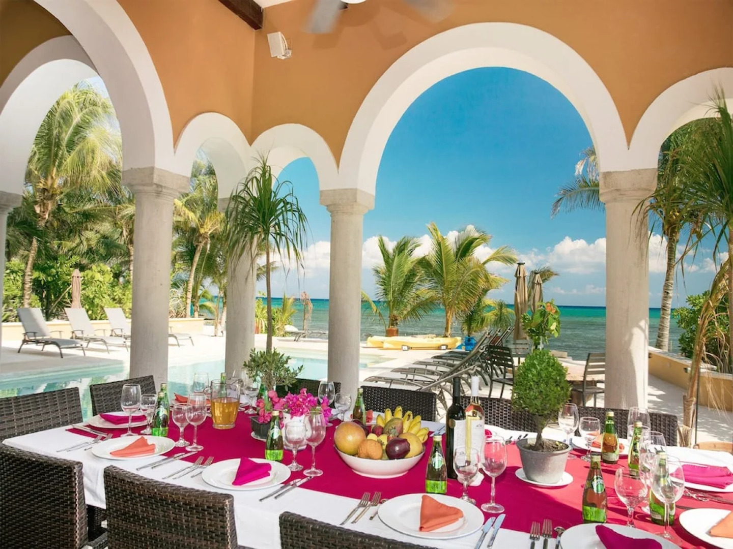 Hacienda Magica 7-14BR Villa Full Staff By RMH