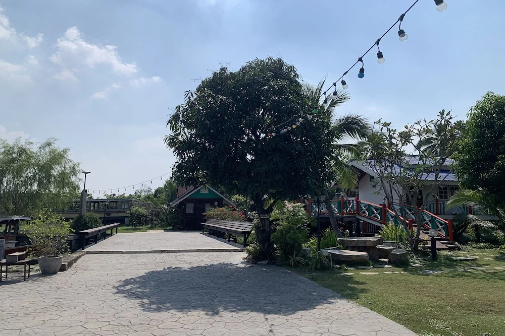 Ban Suan Bang Toei Homestay