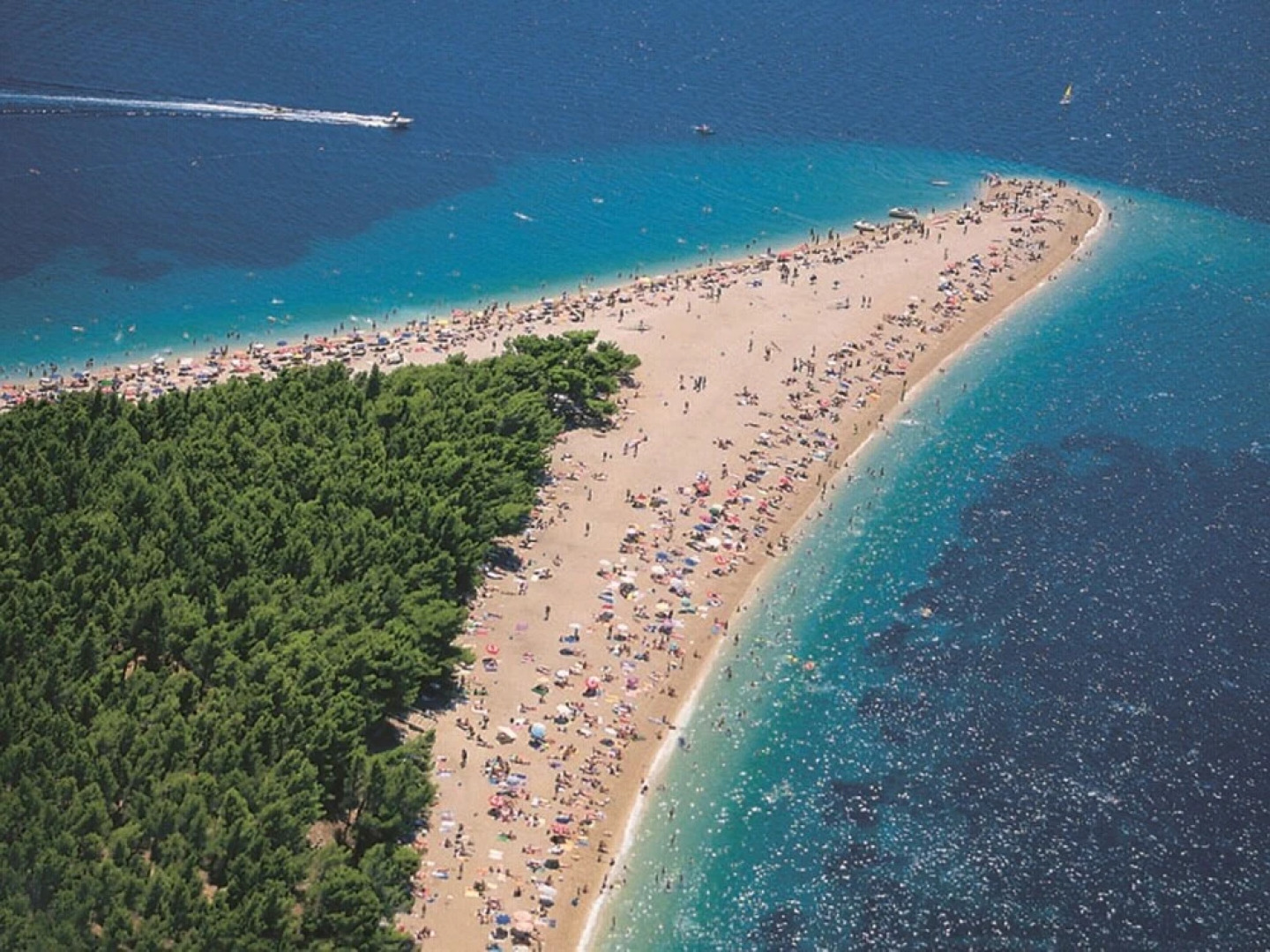 Sea-view Villa in Bol with Hot Tub, Sauna, Whirlpool