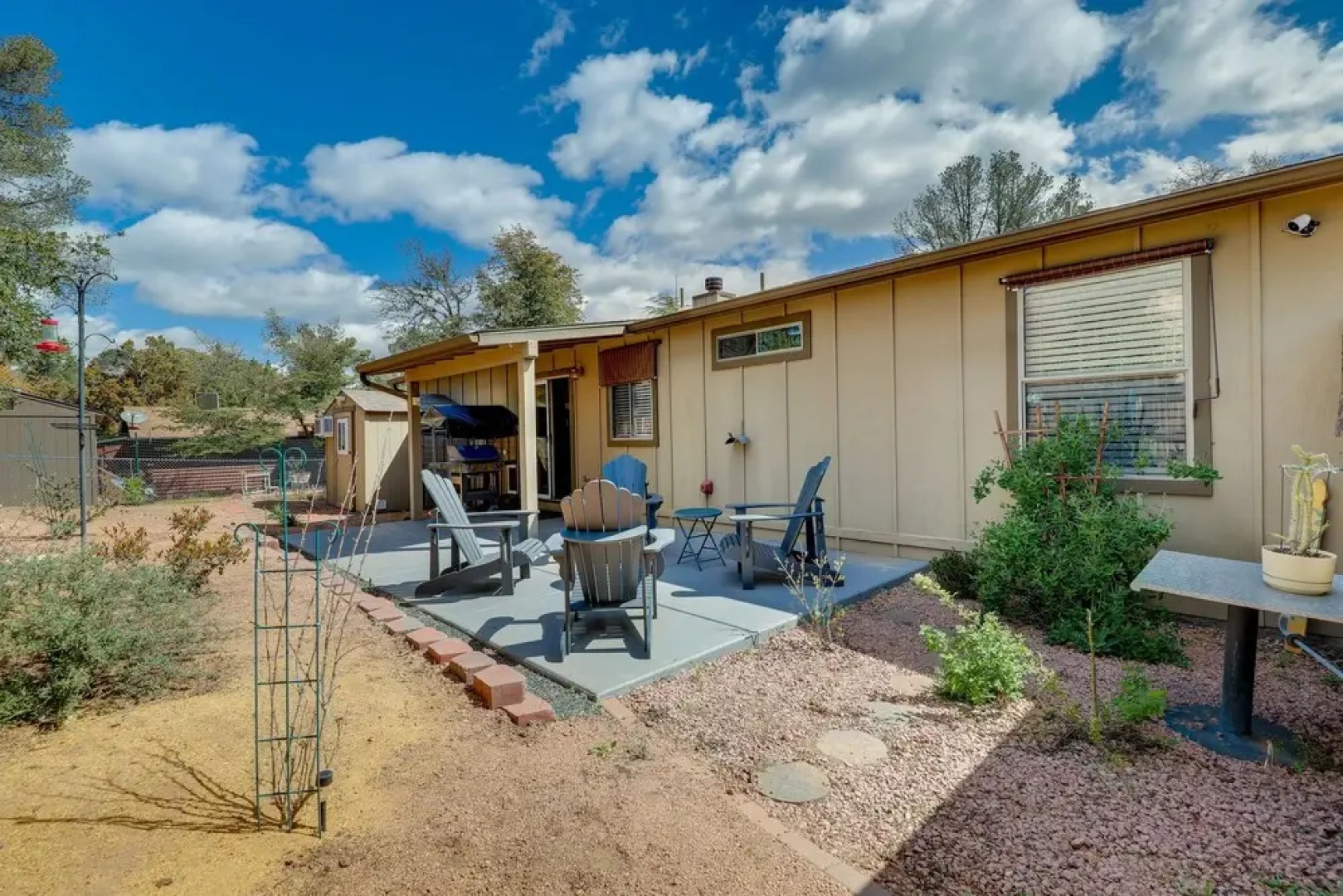 Payson Home w/ Yard, Fire Pit: 2 Mi to Downtown!