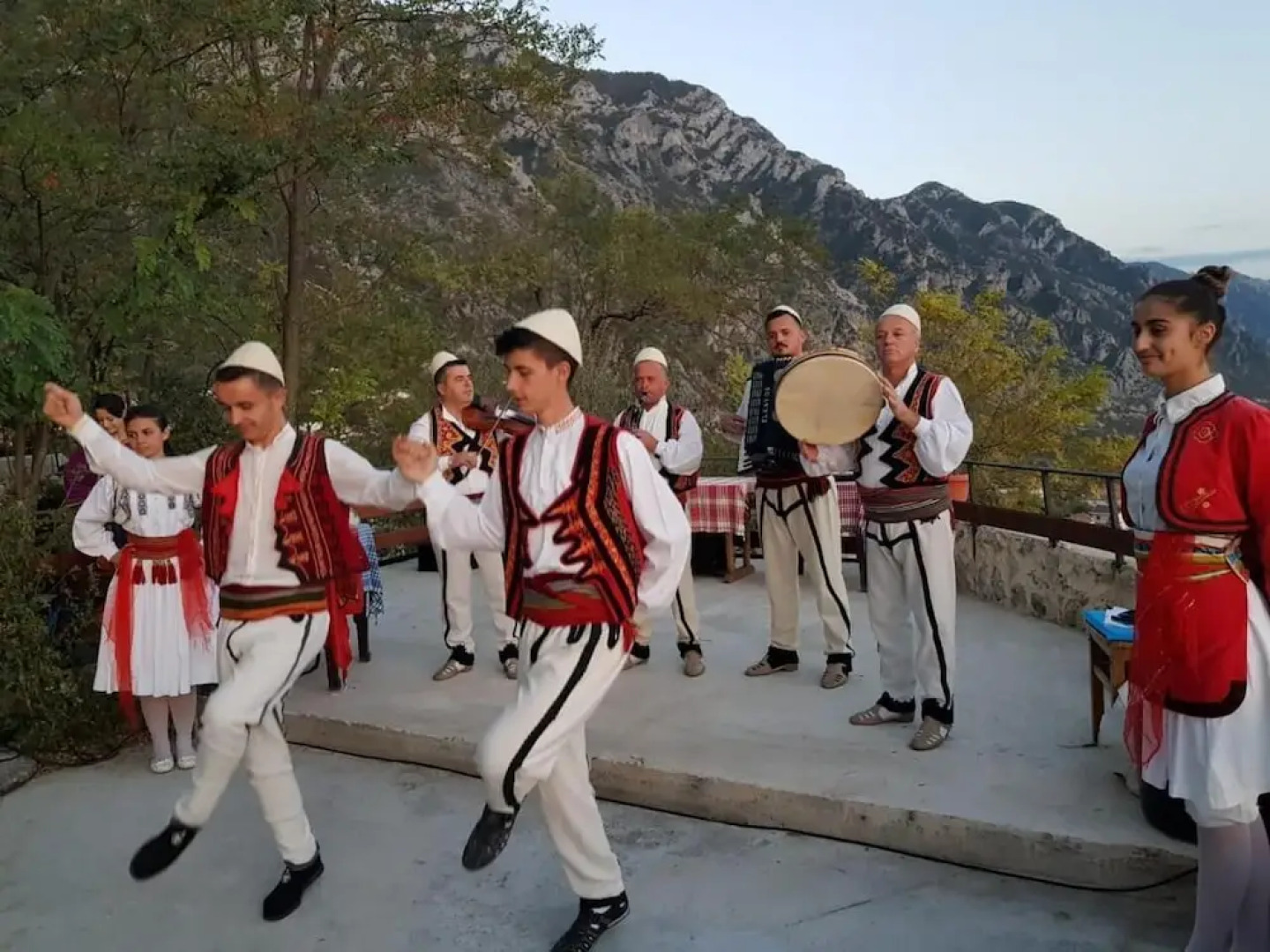 Bar Restaurant Merlika