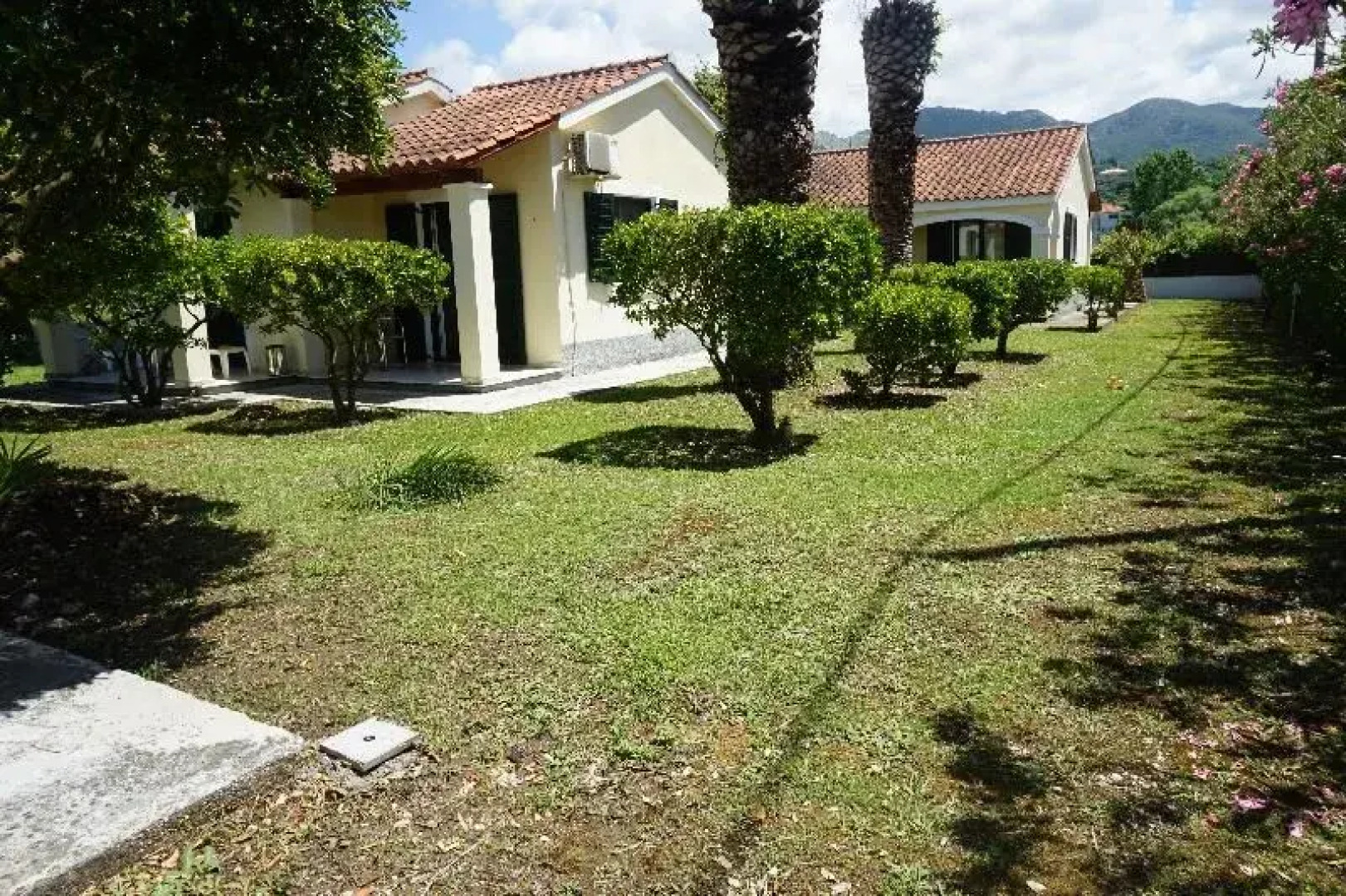 SunRose Beach Aparthotel