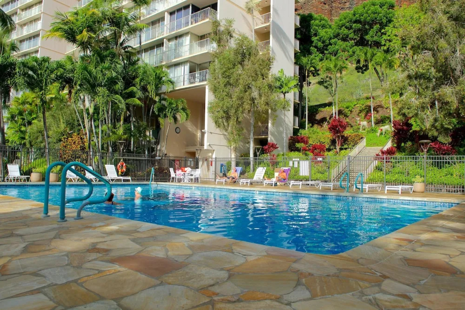 Makaha Valley Towers