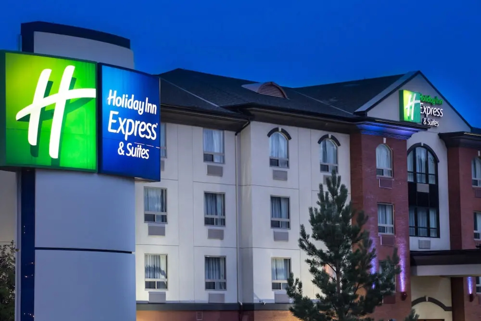 Holiday Inn Express Hotel & Suites WHITECOURT, an IHG Hotel