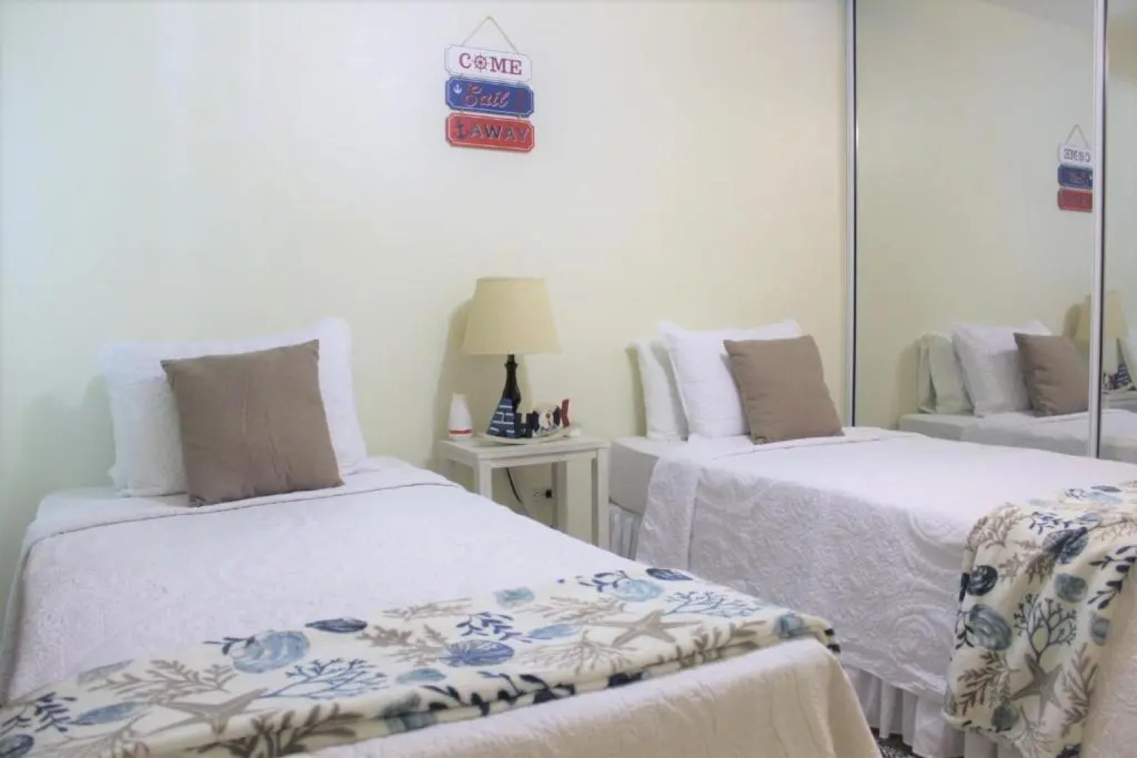 Beachaccess 2 bdr, WiFi, Hammock, Kitchen The Reef 1