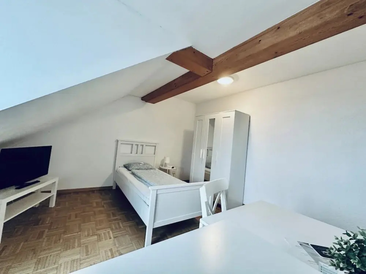 ZIMMERzuVERMIETEN.ch Flumenthal SO