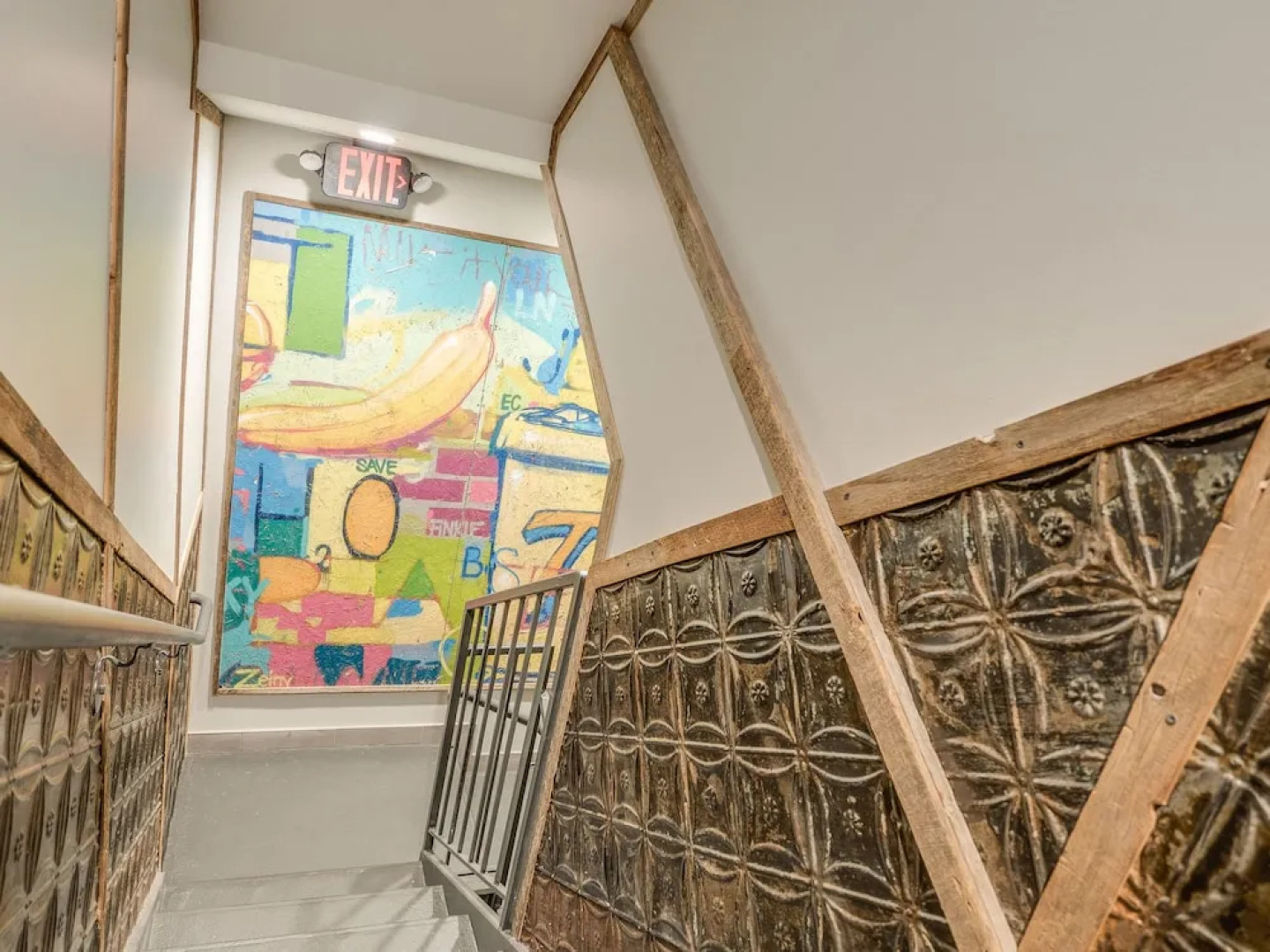 Deedee's Apartments - Lofts at Grove