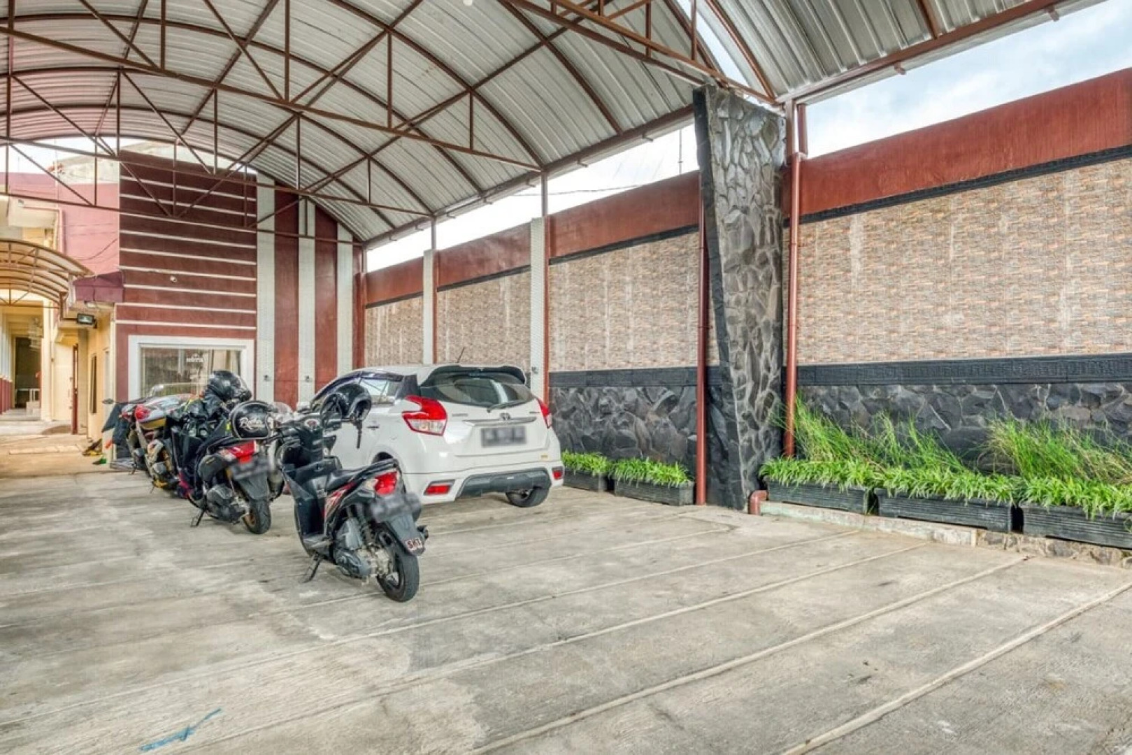 House Of Soteria  by RedDoorz