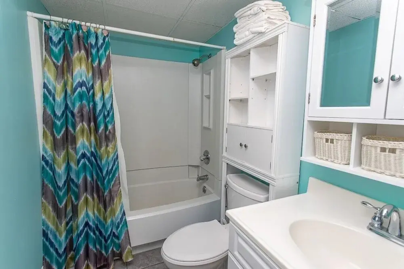 Royal Garden Resort 212 1 Bedroom Condo by Redawning