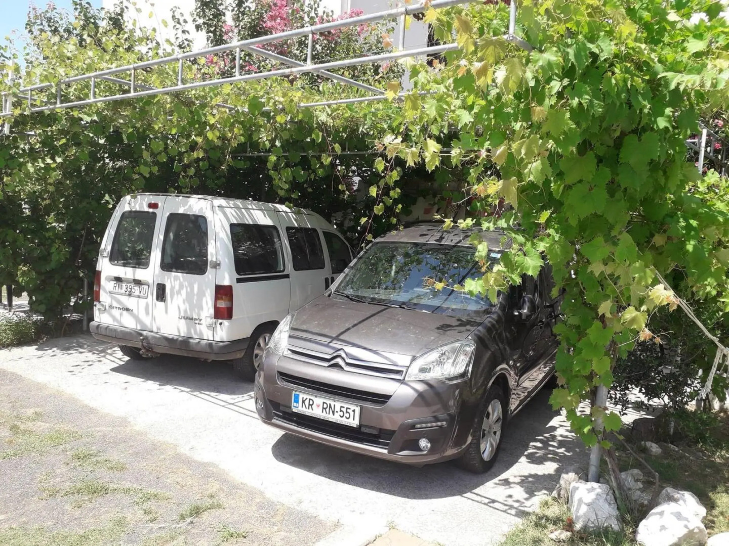 Ap T 1- 8 Pers in Rab