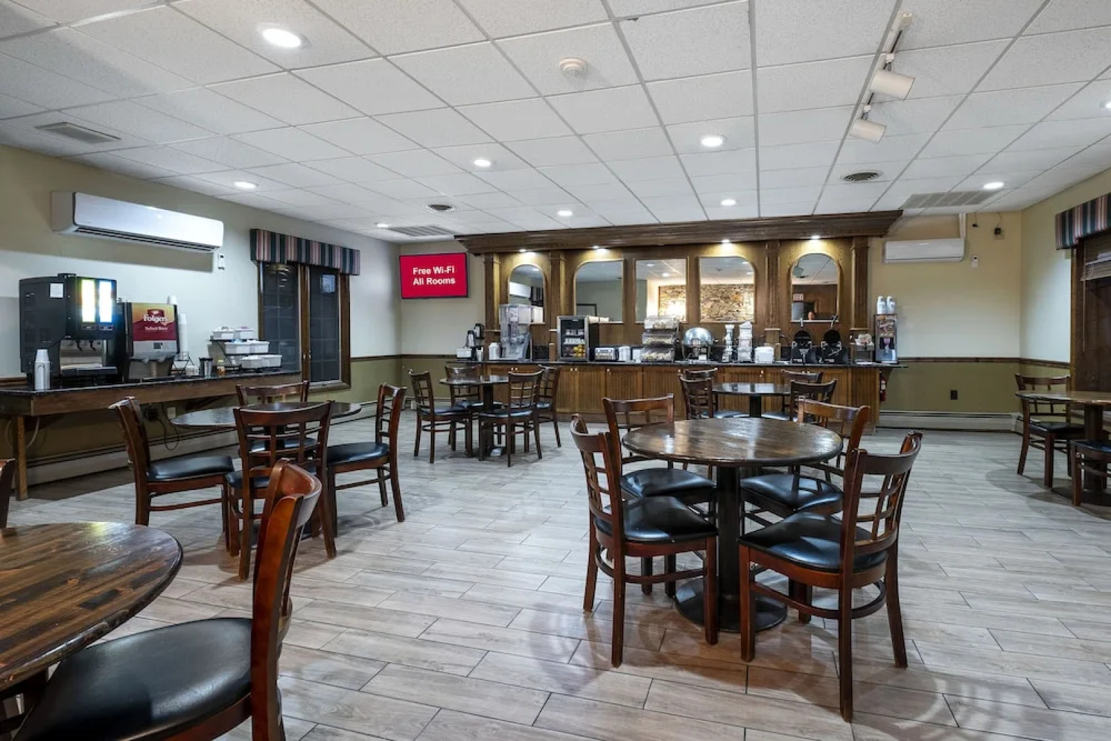 Best Western Genetti Inn & Suites