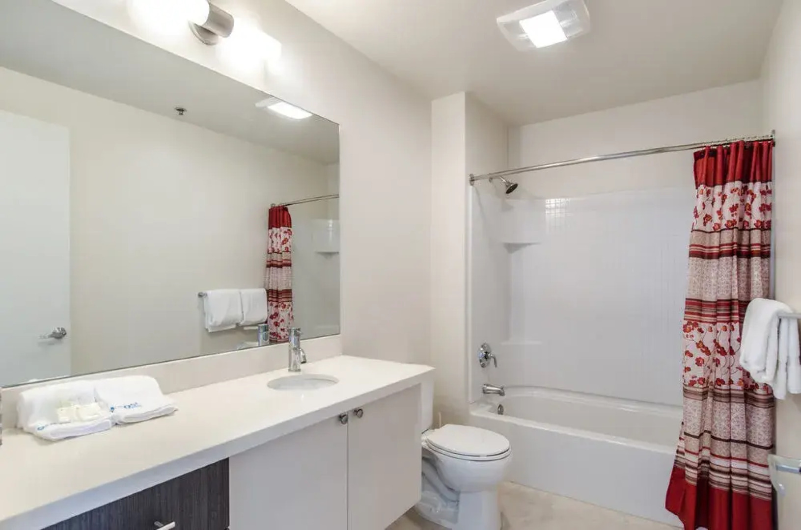 Ginosi Seattle Apartel